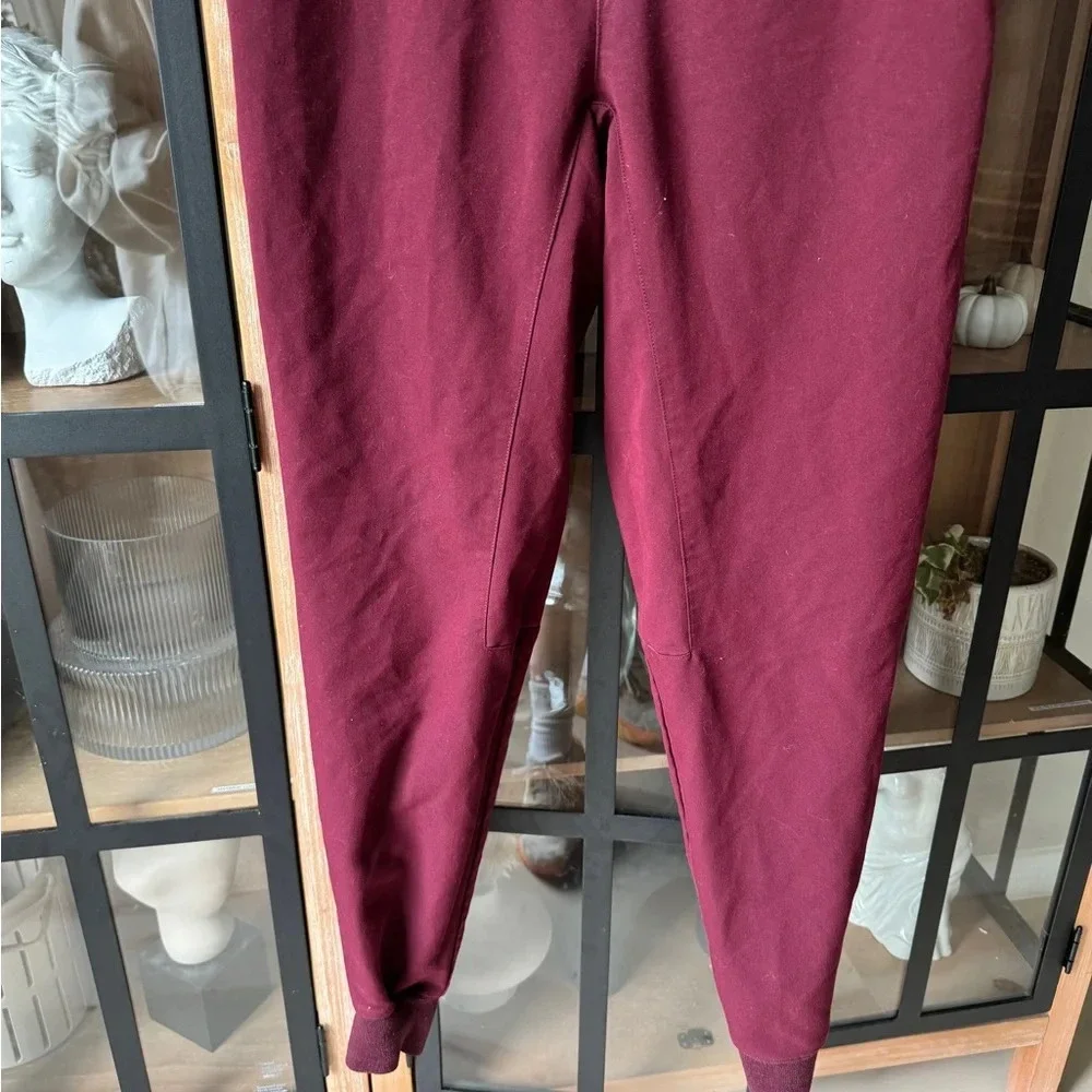 FIGS Scrubs Tansen Joggers Pants Burgundy pockets ribbed ankle elastic wine red